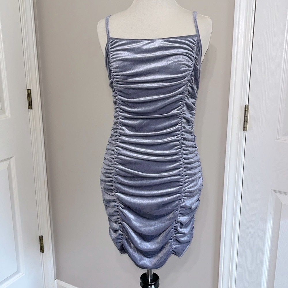 EUC Forever 21 Ruched Lilac Purple Mini Dress Women’s Large